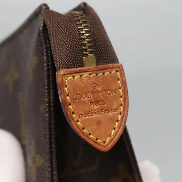 LOUIS VUITTON Monogram Posh Toilette 15 Pouch - Picture 10 of 14